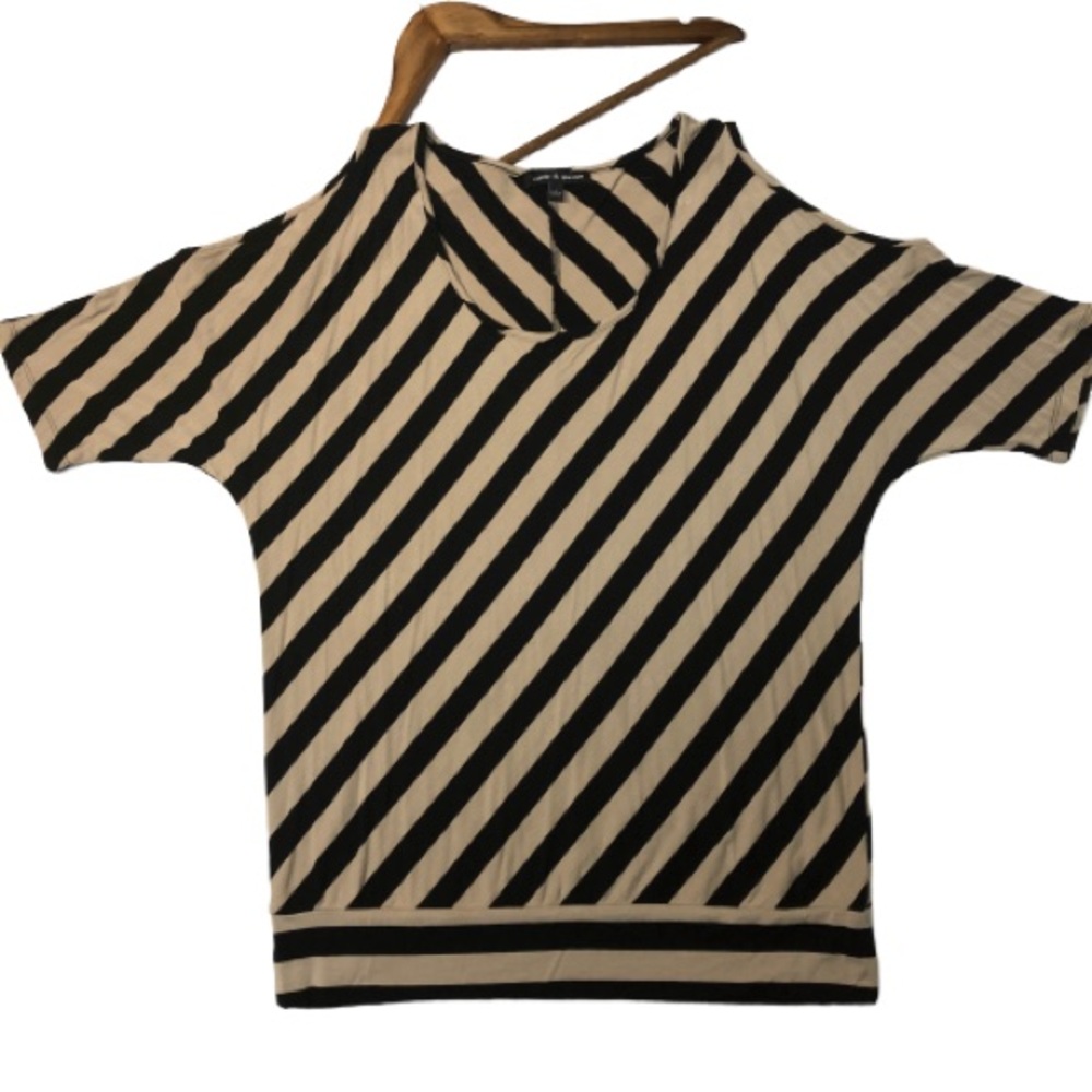 EUC Cable & Guage Cold Shoulder Top